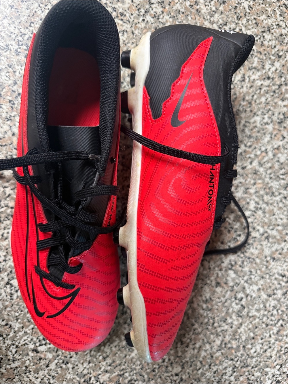 Nike Red and Black Soccer Cleats Phantom Style 7.5 size